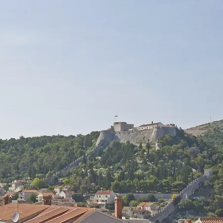 Sea View, Modern & Spacious Apartment