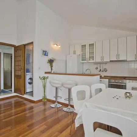 Sea View, Modern & Spacious Apartment Apartment Hvar Town