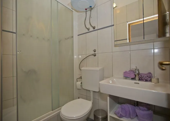 Sea View, Modern & Spacious * 흐바르