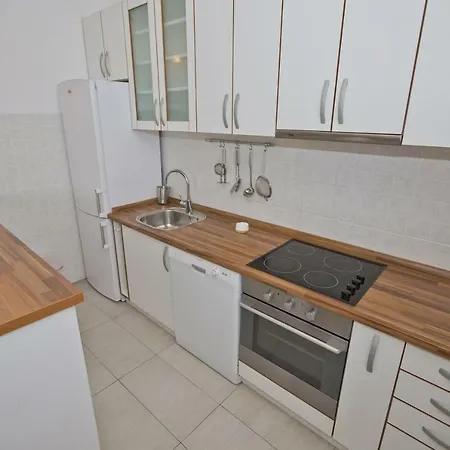 Sea View, Modern & Spacious Apartment Appartement Hvar Town